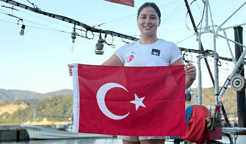 Bengisu, Ocean’s 7'ye meydan okudu