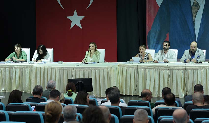 Temizlik filosuna 19 yeni araç hamlesi