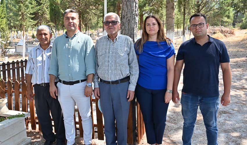 Manisa Büyükşehir Belediyesi Şehit Kabirlerini Yeniliyor