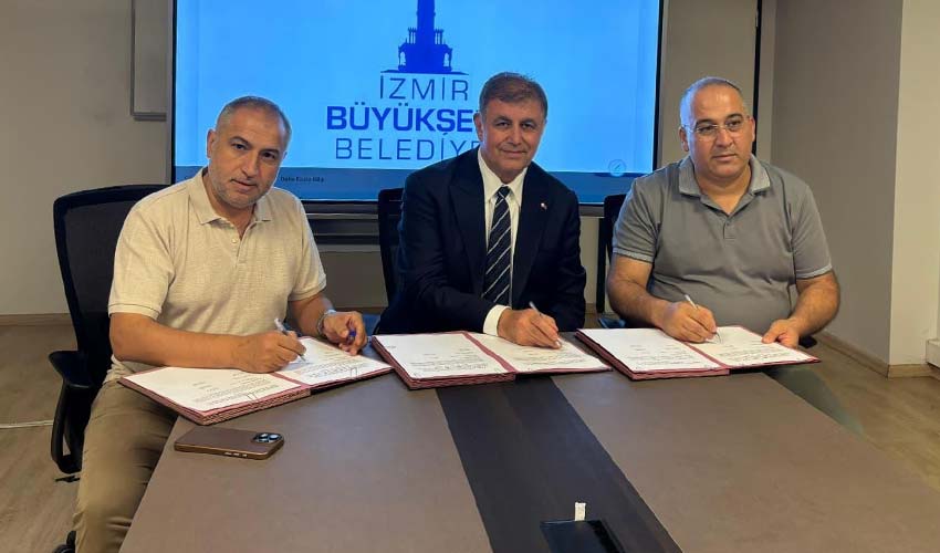 Grand Plaza ve İztarım'da imzalar atıldı