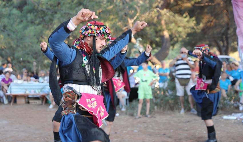 TeosFest 2025 “Orhanlı Köy Şenliği” ile sona erdi