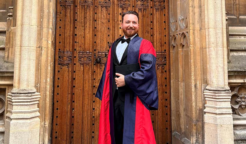 Zorlukları Oxford’da yıktı