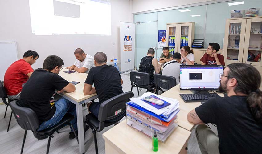 Nöroçeşitli gençlere istihdam köprüsü: İŞ İN