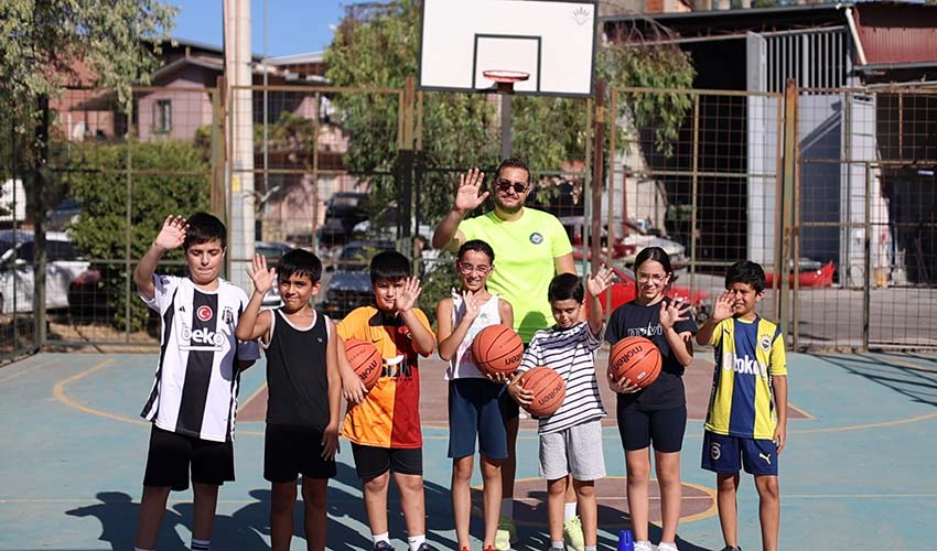 Çocuklar Bu Yaz Mahallede Sporla Buluşuyor