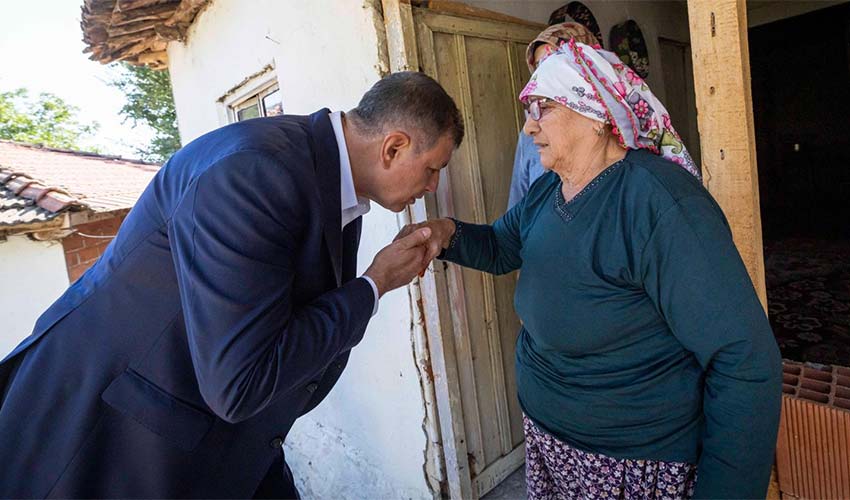 Yangında vefat eden Şahin’in aile evine taziye ziyareti
