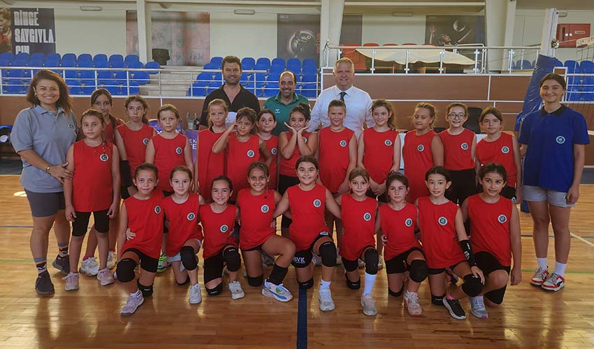 Geleceğin yıldızları Urla'dan