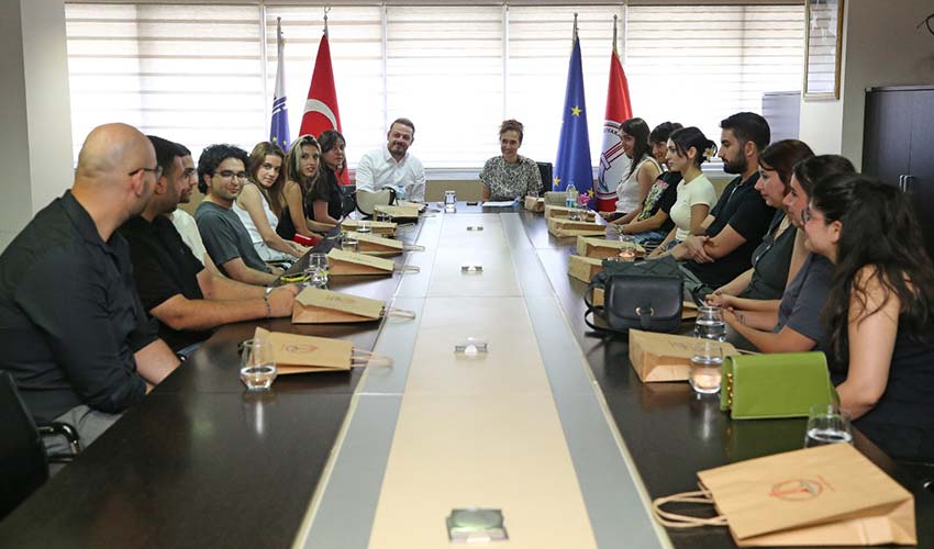 Mezun Filizler Başkan Ünsal ile buluştu