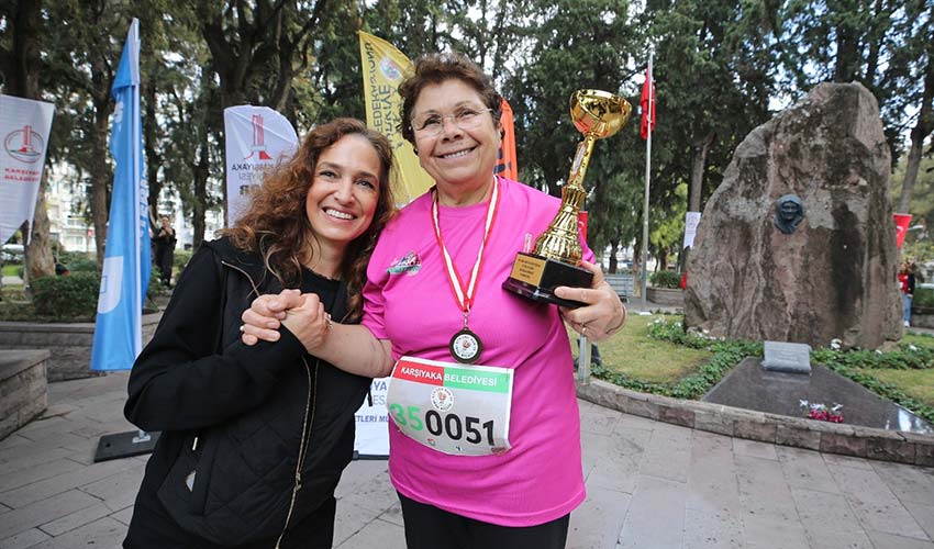 1500 kişi Ata’dan Ana’ya koştu!