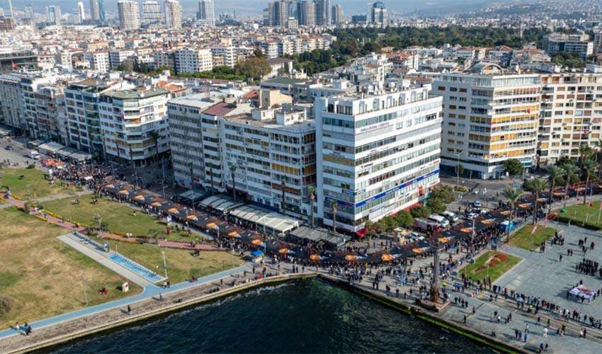 İzmirliler Ata’ya Saygı Yürüyüşü’nde buluşacak