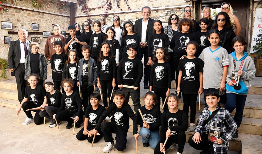 Çocuklara Atatürk anlatıldı