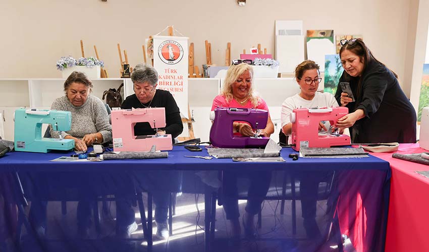 Bucalı kadınların emeği öğrencilere burs oldu