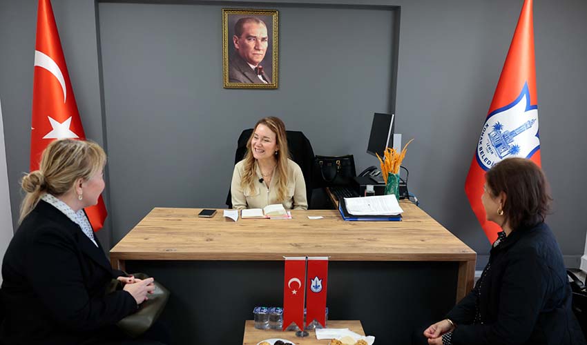 Komşu Buluşmalarını çok sevdi