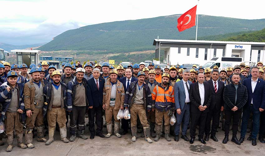 Başkan Dutlulu Soma’da Maden Emekçileriyle Buluştu