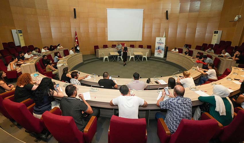 967 kişiyi iş sahibi yaptı