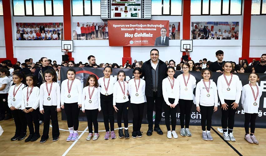 Elinizi Zorbalığa Değil, Dostluğa Kaldırın