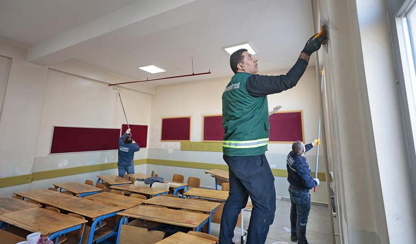 Ekipler iş başında