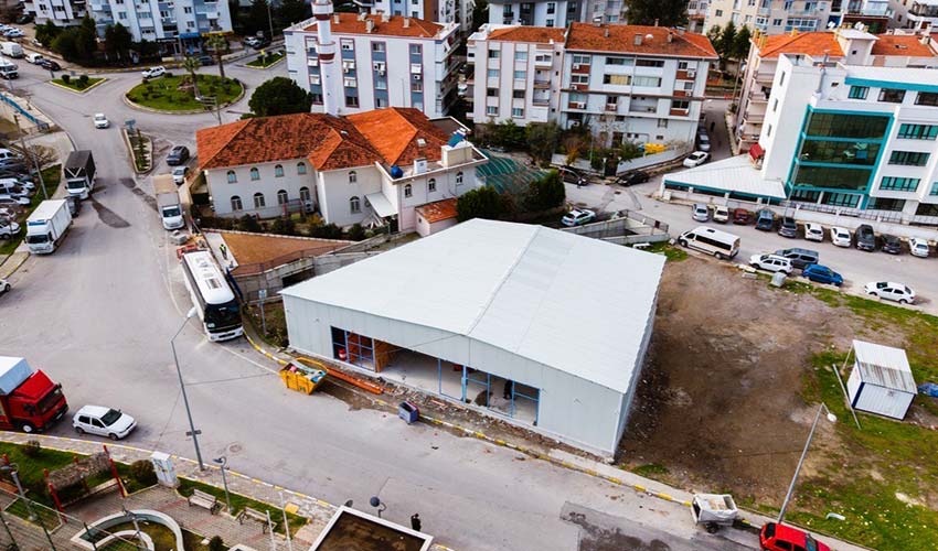 Market in Balçova çok yakında