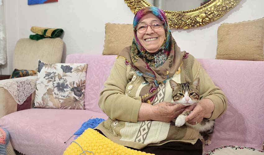 Kanseri yendi, ikinci baharı İleri Yaş Merkezi’nde yaşıyor