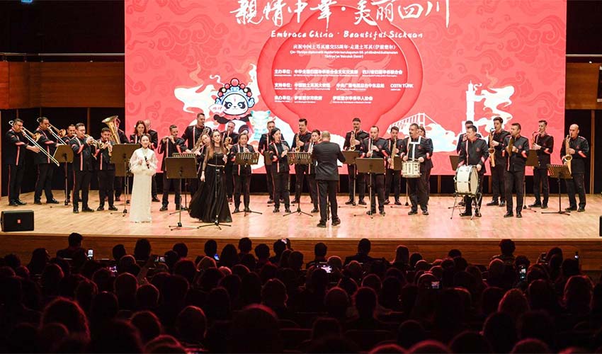 Çin Yeni Yılı İzmir’de kutlandı