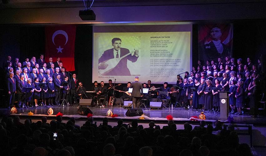 Türk halk müziğinin seçkin eserleri Gaziemir’de yankılandı
