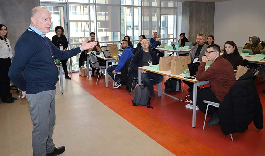 İngilizce eğitiminde ‘yapay zekâ’ liderleri