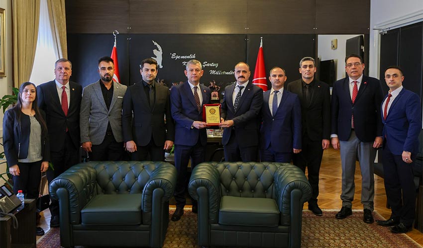 Atanamayan uzmanlardan Özgür Özel’e ziyaret