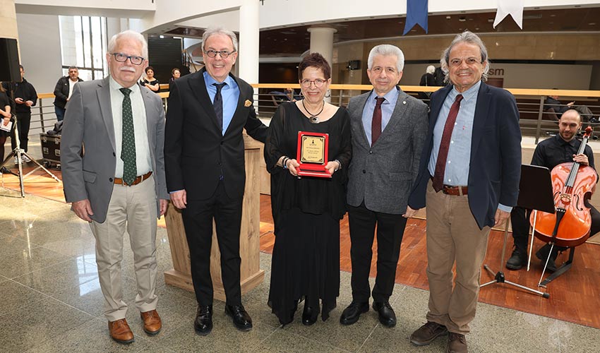 50. yılda 51. sergi