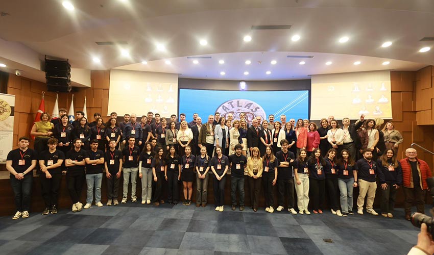 Güçlü Kadın, Güçlü Toplum