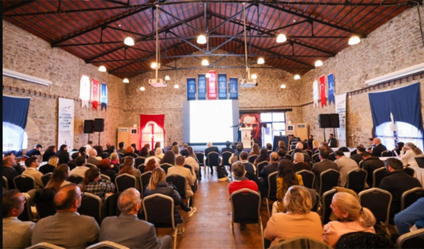 İzmir Körfezi'ne bilimsel bakış