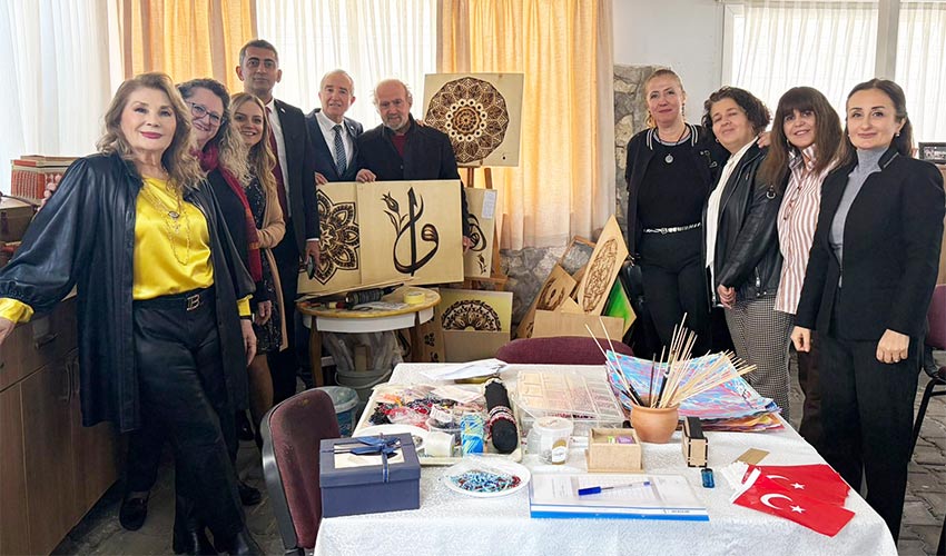 Huzurevinde Gönül Köprüsü