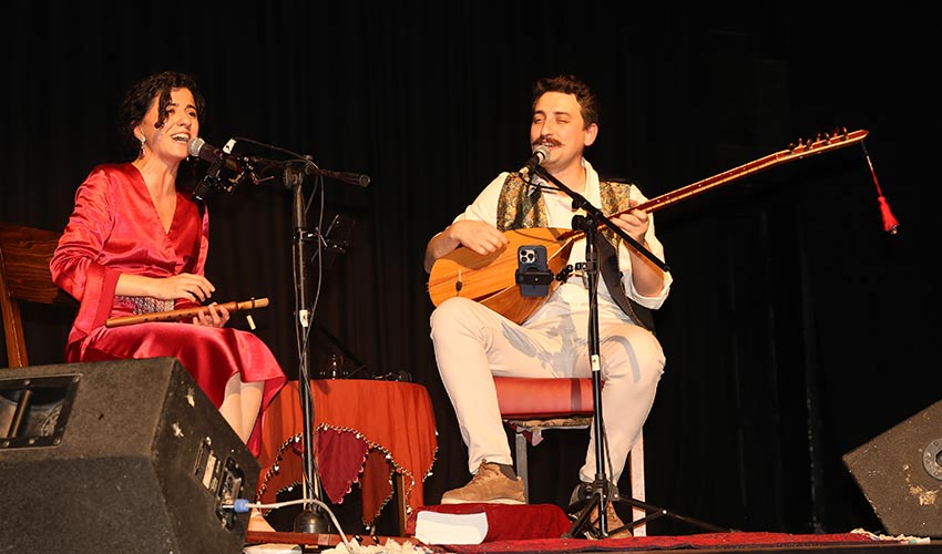 Zelişah ve Mustafa'dan türkü şöleni