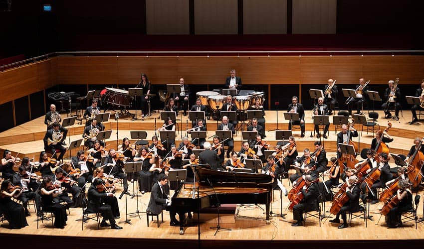 25. yıla notalarla görkemli kutlama