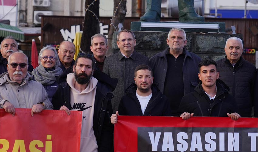 Ayvalık’ta Demokrasi Vurgusu