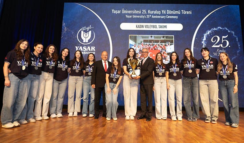Yaşar Üniversitesi’nde 25’nci yıl gururu