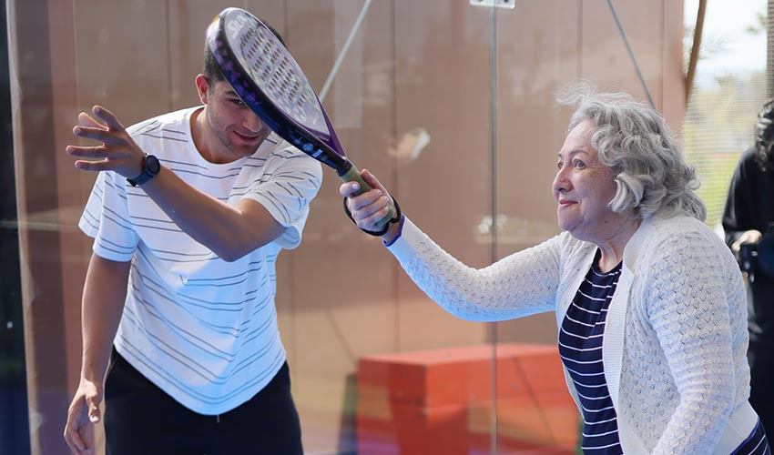 Huzurevi sakinlerine anlamlı etkinlik