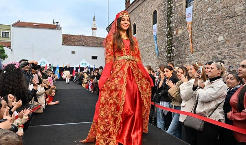 Mesir Festivali Kültür Defilesi Büyüledi