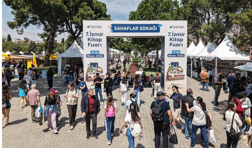 İZKİTAP’ta edebiyat şöleni