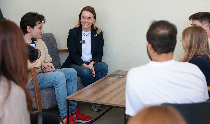 Ferdi Zeyrek Gençlik Merkezi’ne gençlerden tam not