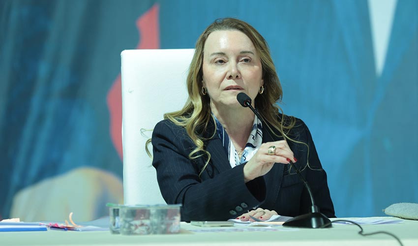 Geri adım atmıyorum, mücadeleye devam