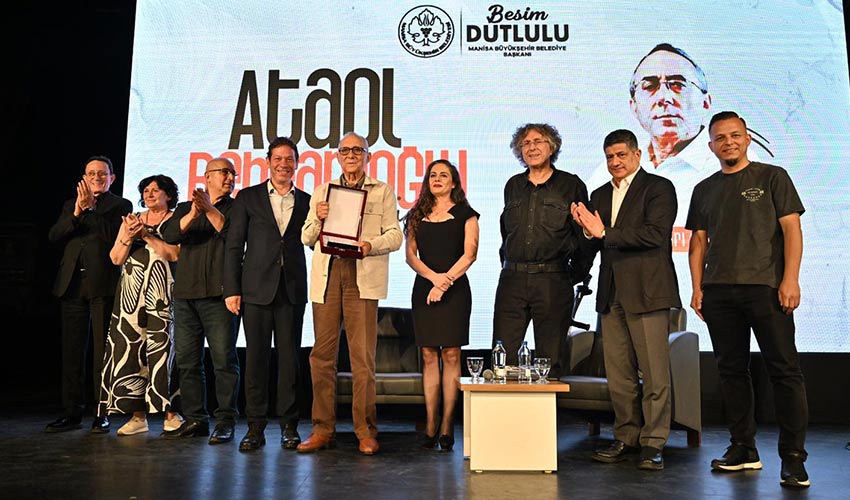 Ataol Behramoğlu Manisalılarla Buluştu